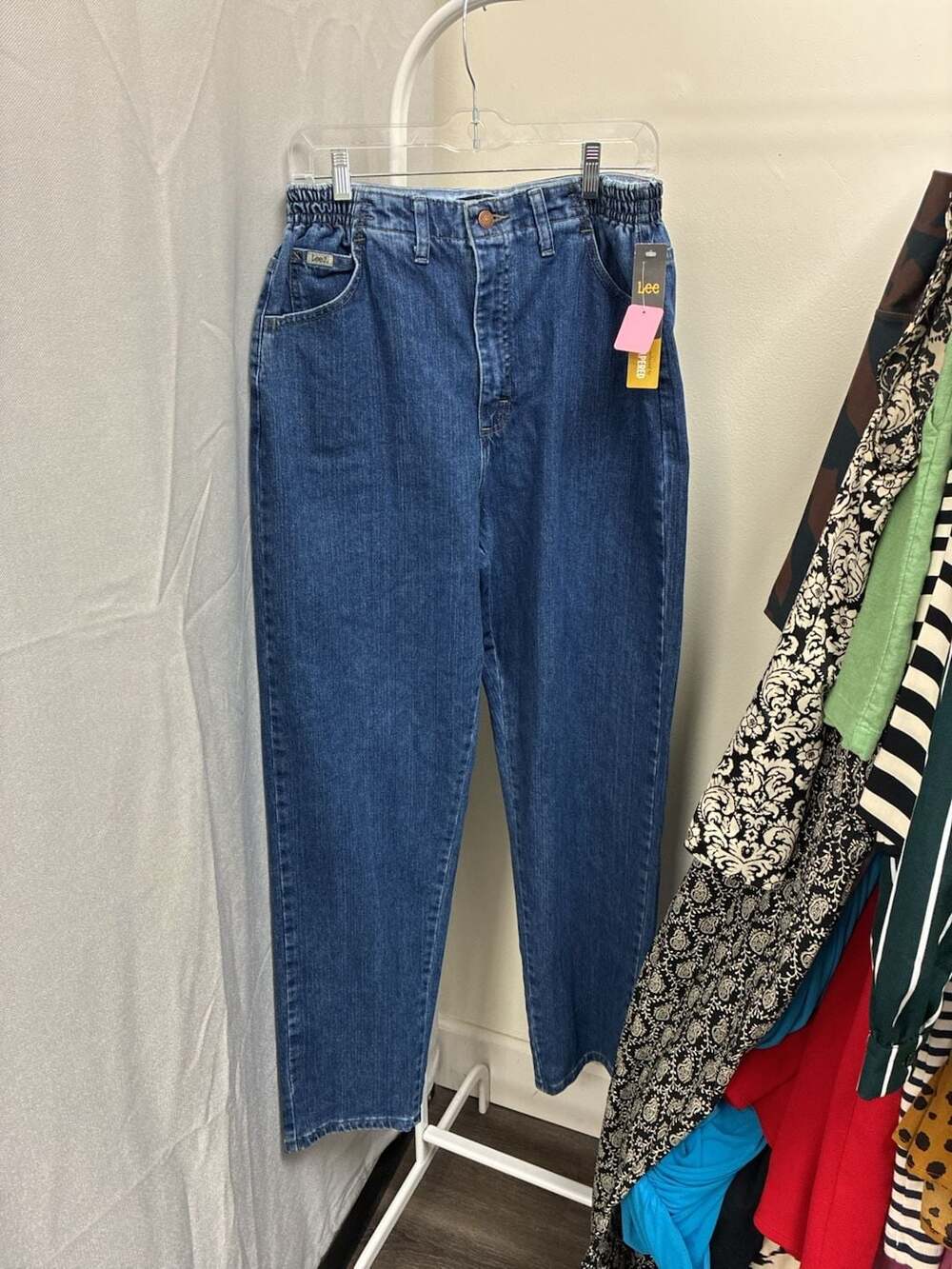 Lee Relaxed Fit Tapered Leg Jeans Size 12 Medium Blue Denim